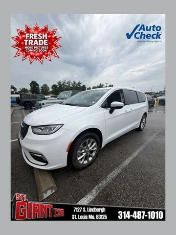 2023 CHRYSLER Pacifica