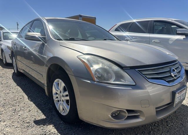 2012 NISSAN Altima