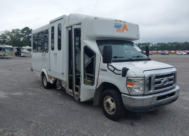 2019 FORD E-350