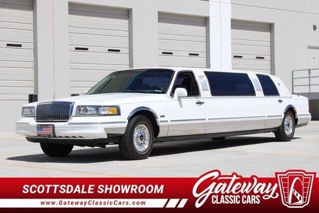 1996 LINCOLN Town Car