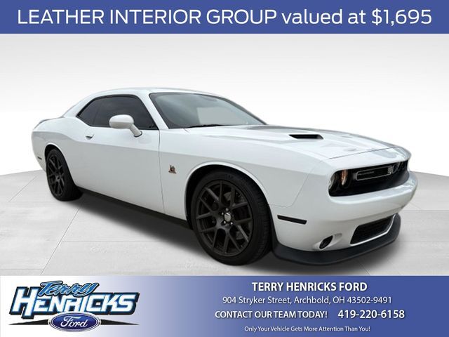2016 DODGE Challenger