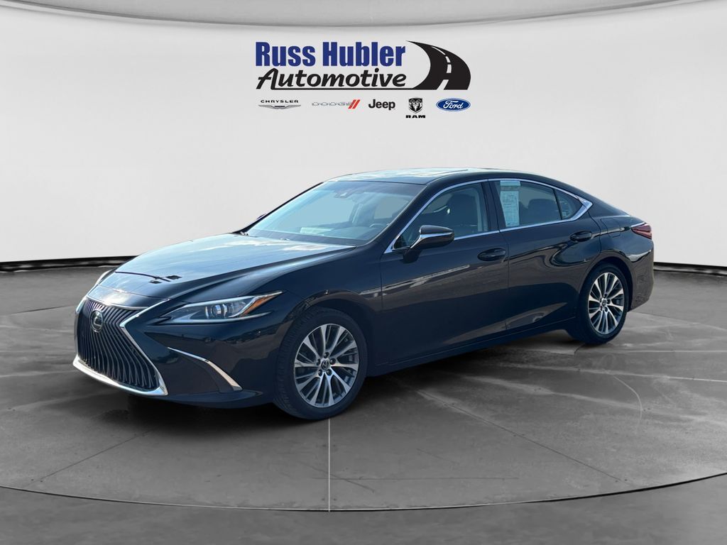2019 LEXUS ES