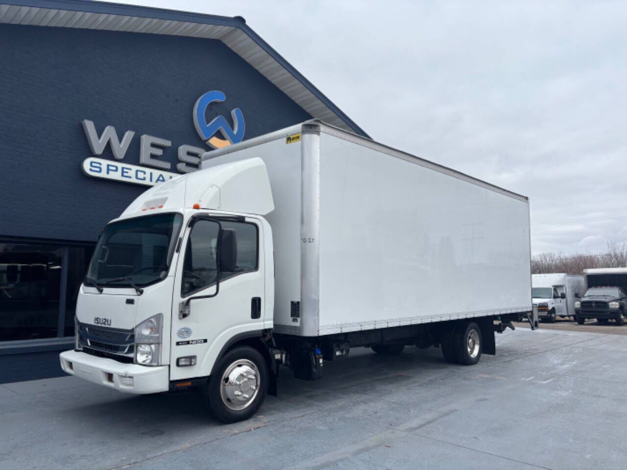 2016 ISUZU NRR