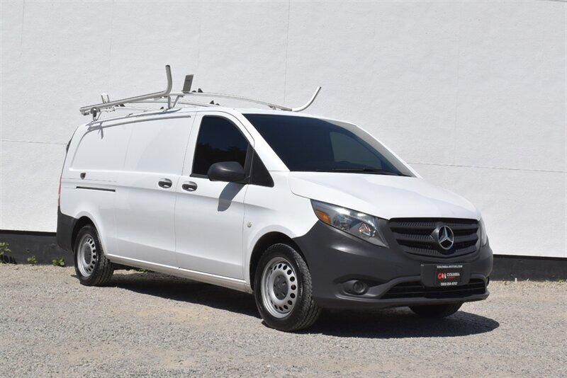 2020 MERCEDES-BENZ METRIS