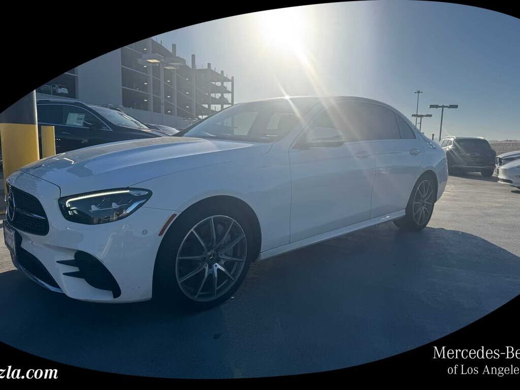2022 MERCEDES-BENZ E-Class