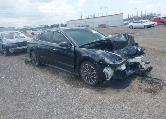 2022 HYUNDAI Sonata