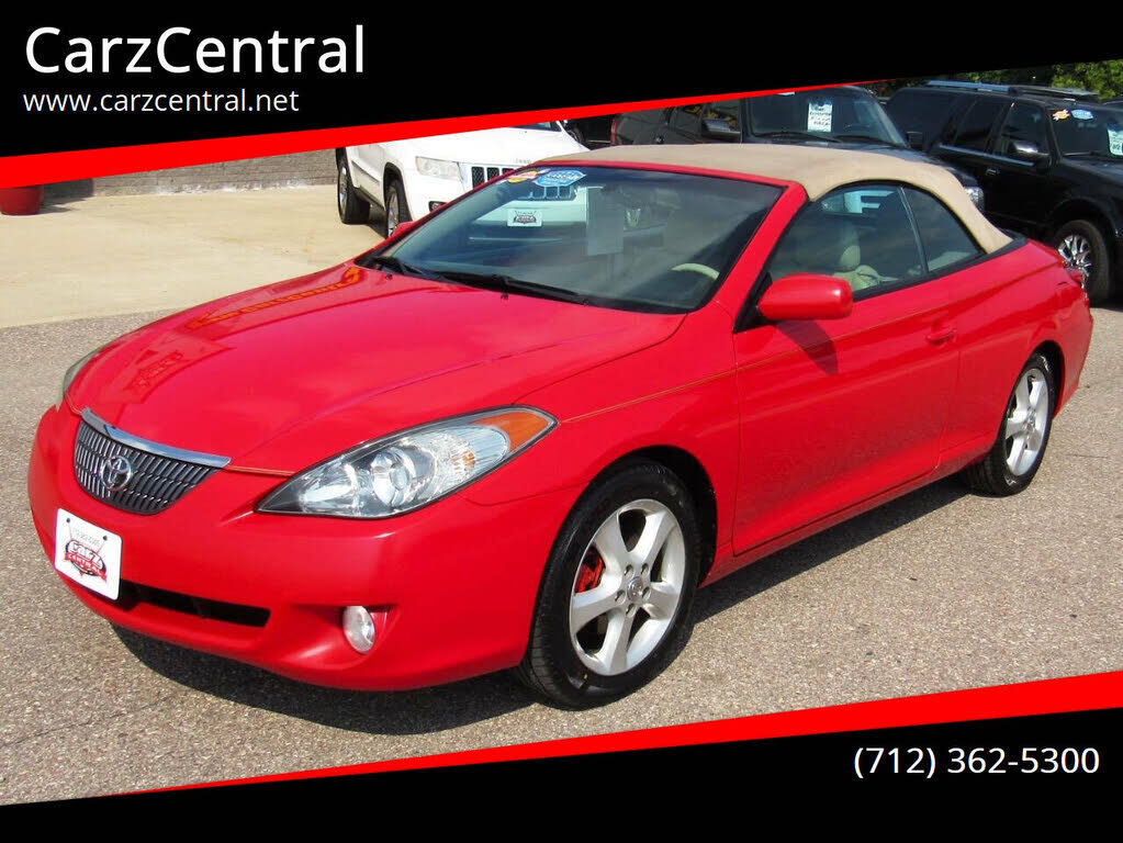 2004 TOYOTA Camry Solara