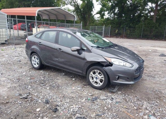 2015 FORD Fiesta
