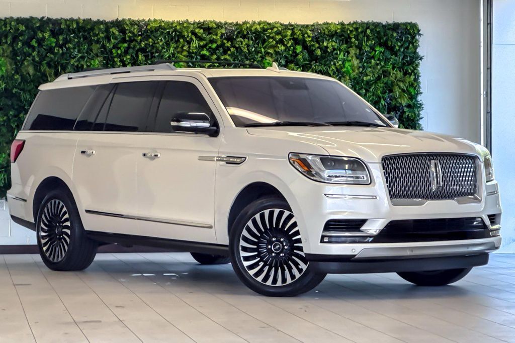 2019 LINCOLN Navigator L