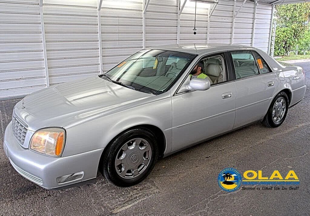 2002 CADILLAC Deville
