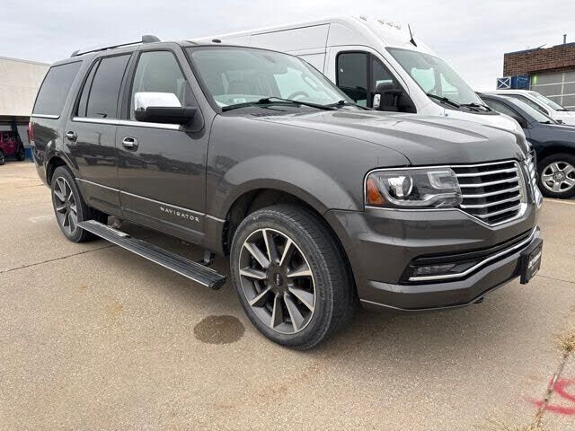 2017 LINCOLN Navigator