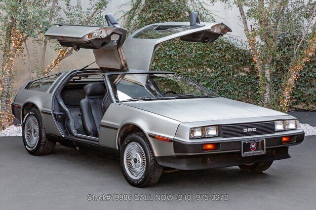 1981 DELOREAN DMC-12
