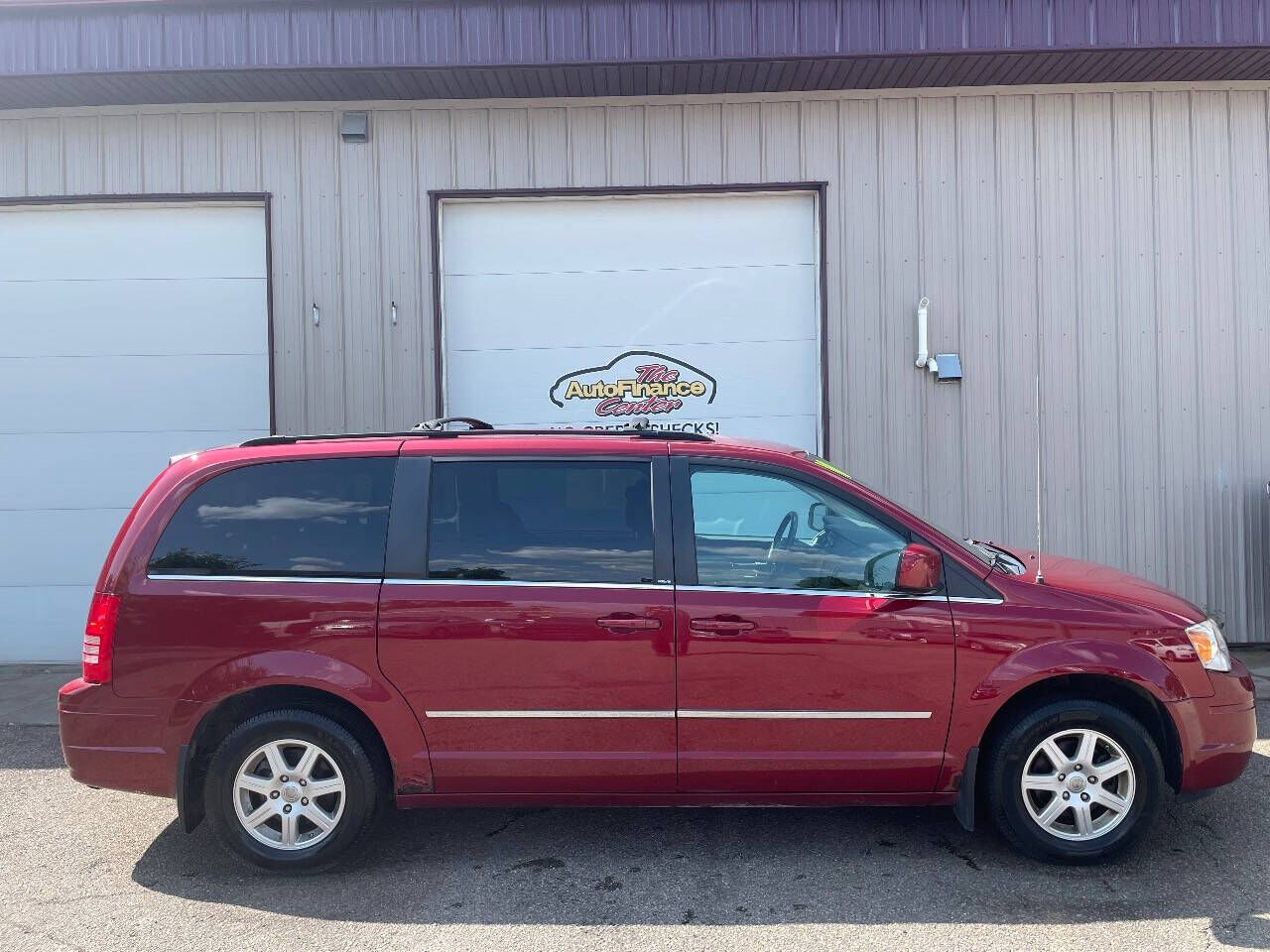 2010 CHRYSLER Town and Country