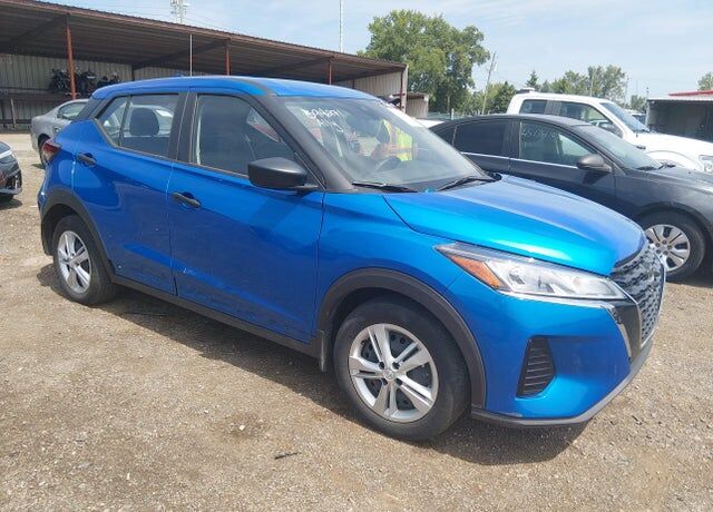 2024 NISSAN Kicks