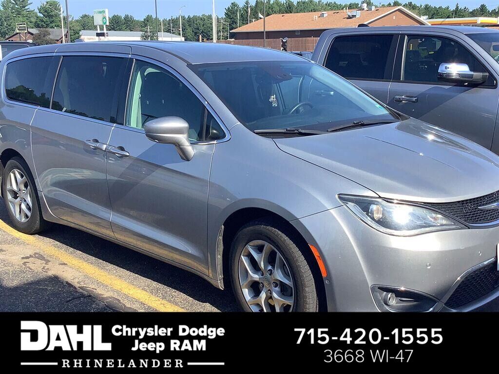 2019 CHRYSLER Pacifica