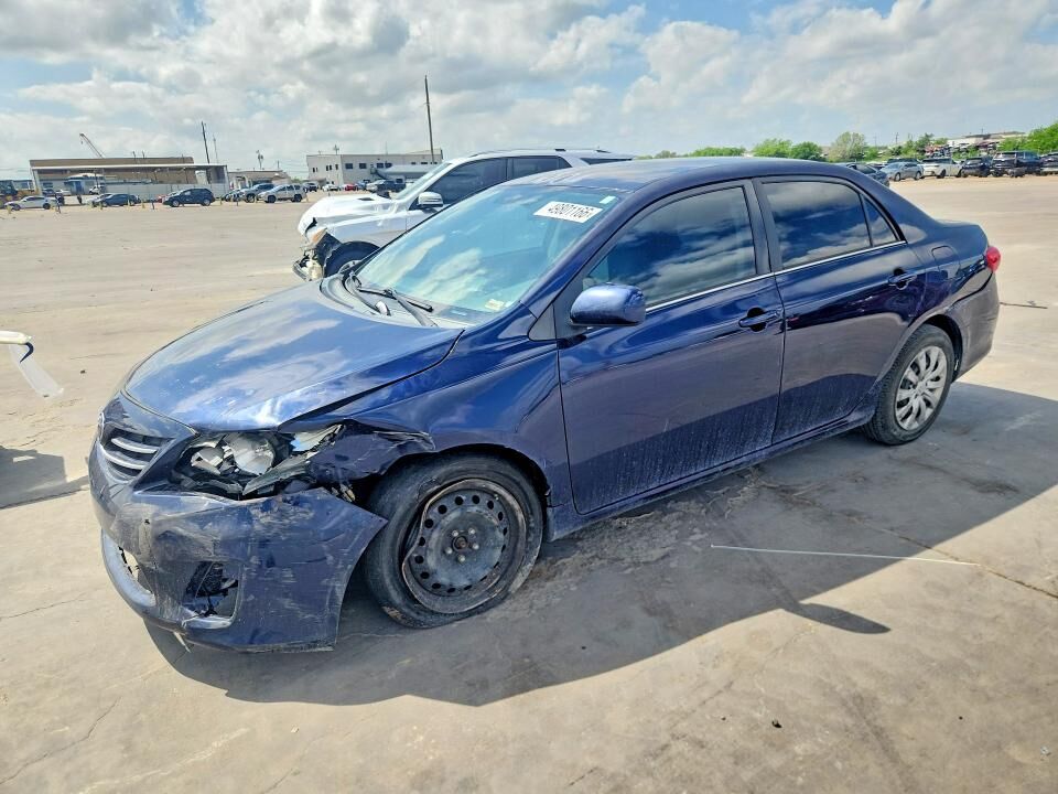2013 TOYOTA Corolla