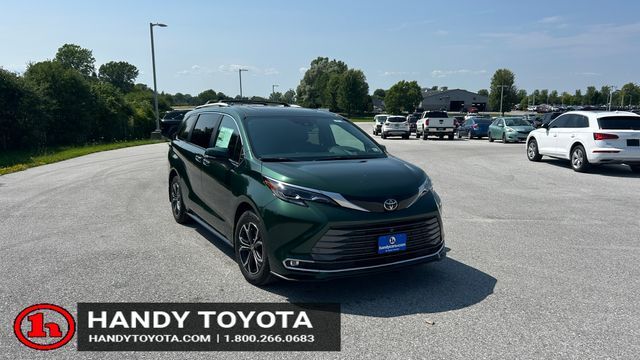 2026 TOYOTA Sienna