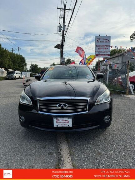 2012 INFINITI M37