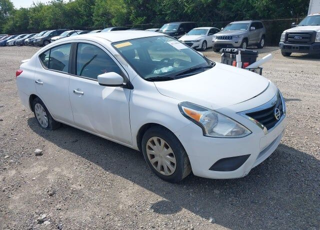 2019 NISSAN Versa