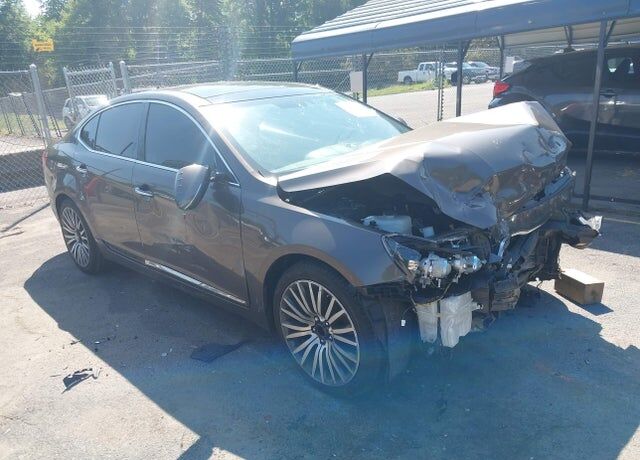 2015 KIA Cadenza
