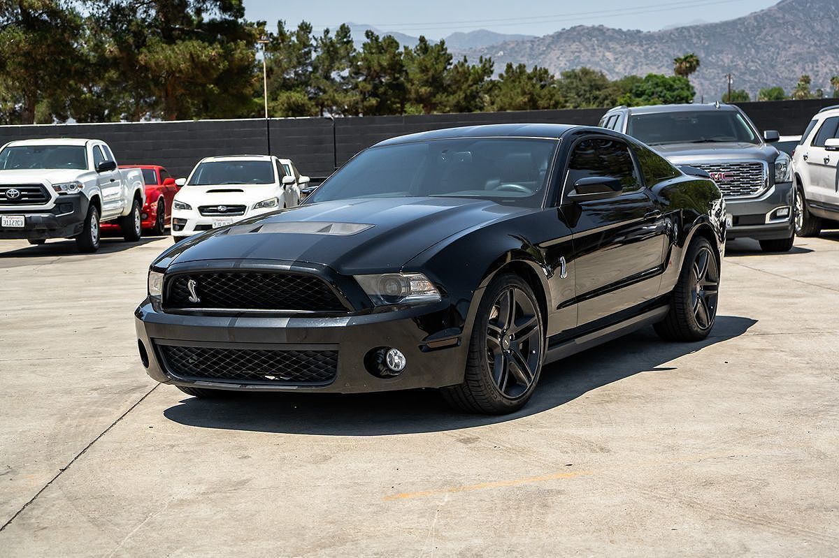 2011 FORD Mustang