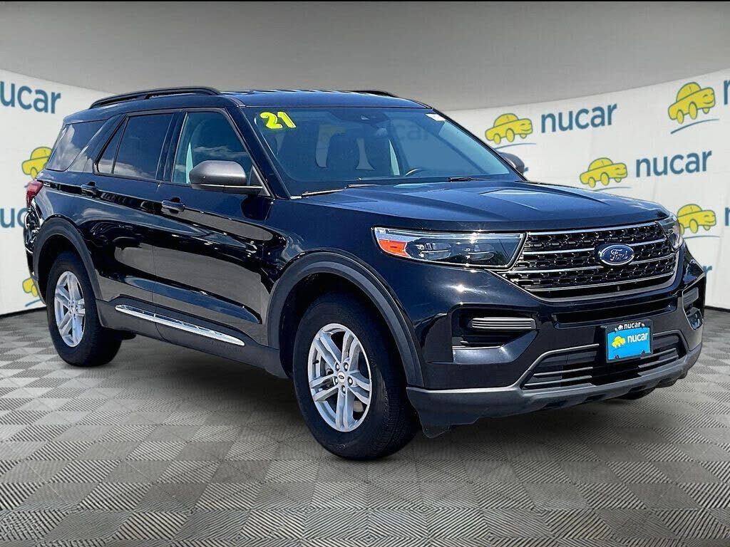 2021 FORD Explorer