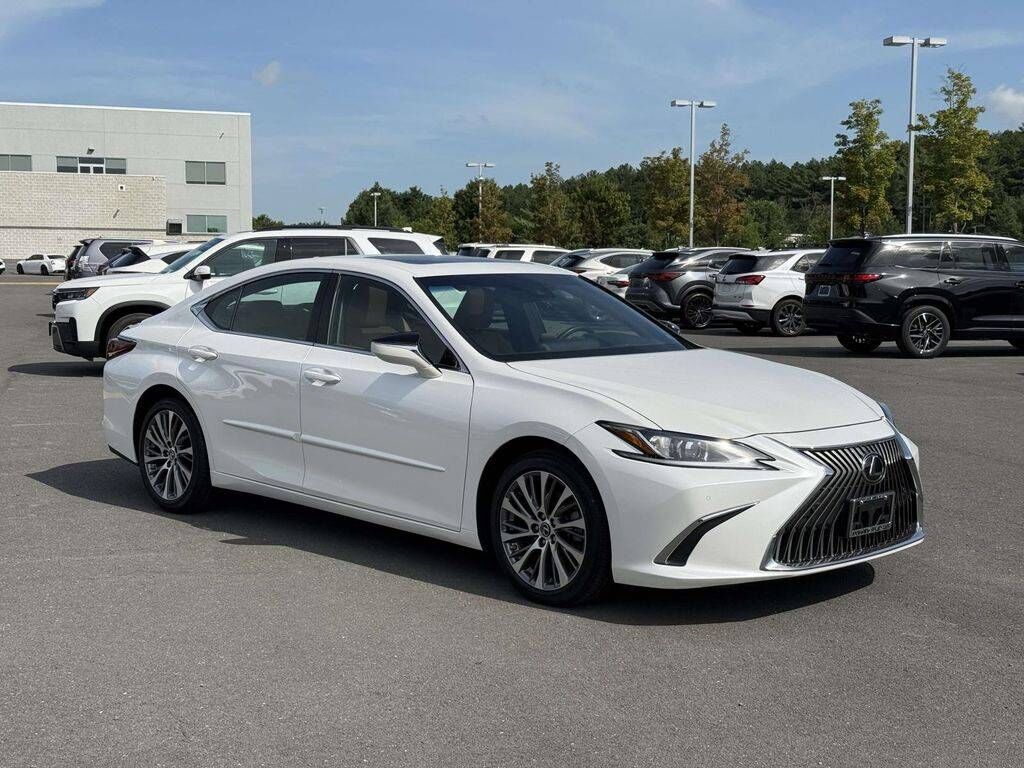 2020 LEXUS ES
