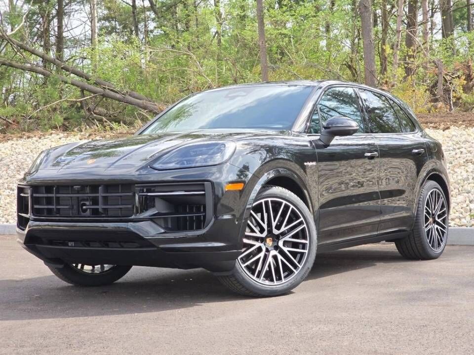 2026 PORSCHE Cayenne
