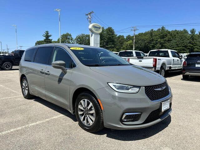 2022 CHRYSLER Pacifica