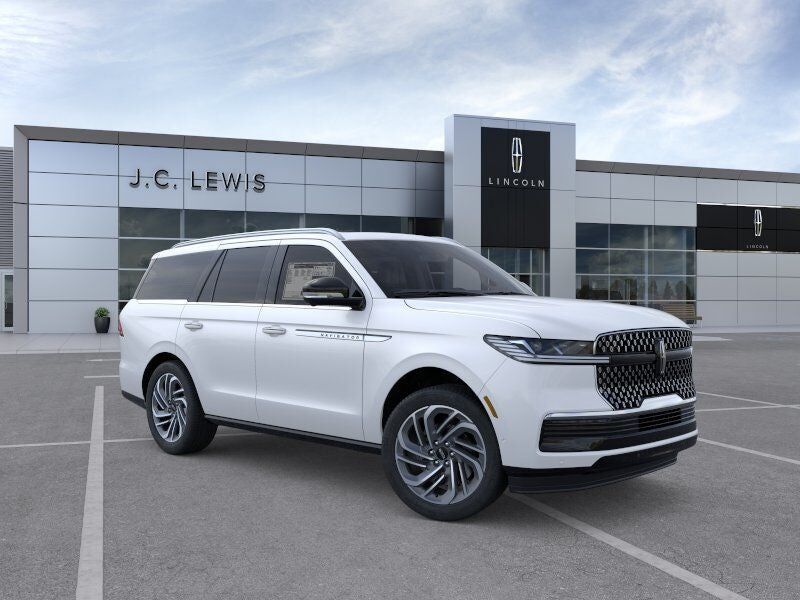 2026 LINCOLN Navigator
