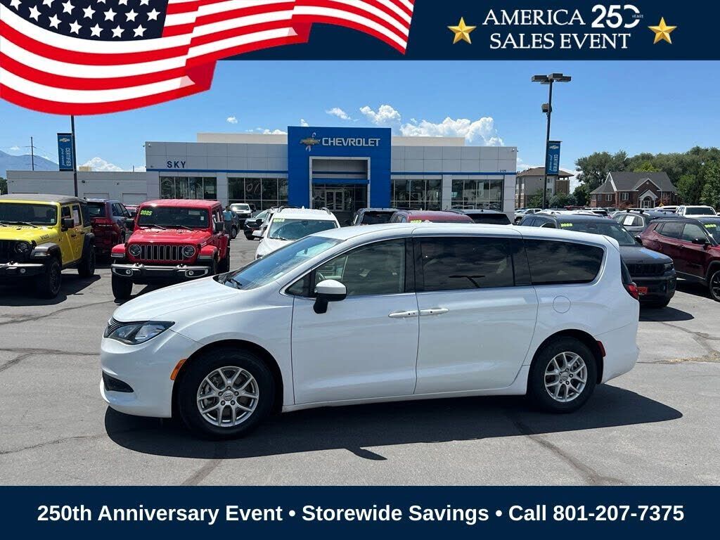 2022 CHRYSLER Pacifica
