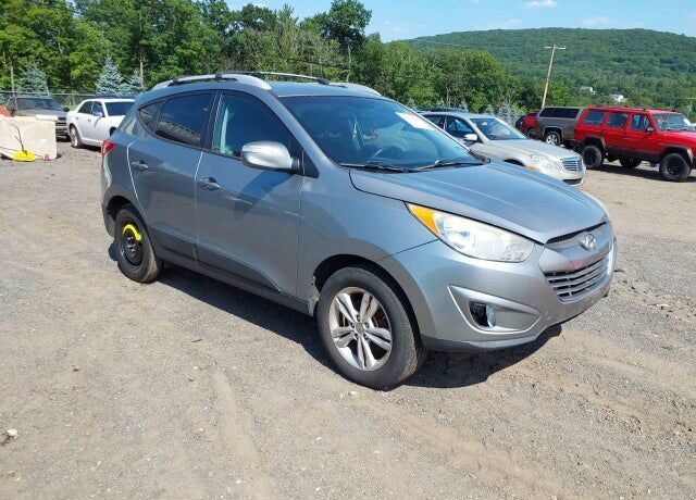 2013 HYUNDAI Tucson