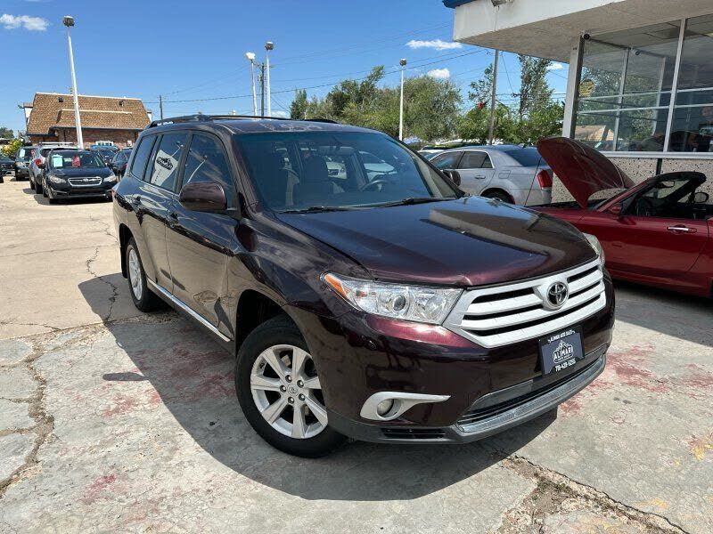 2011 TOYOTA Highlander