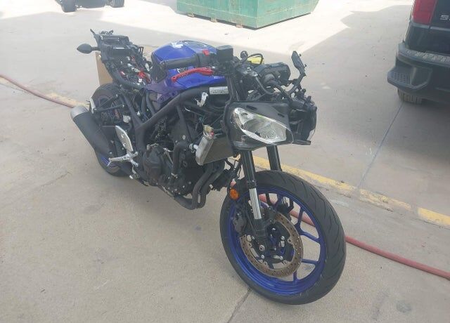 2021 YAMAHA YZF