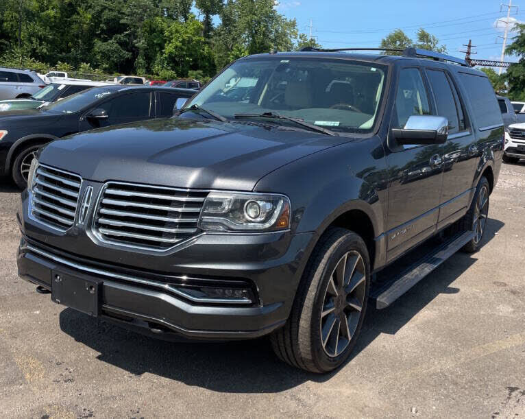 2017 LINCOLN Navigator L