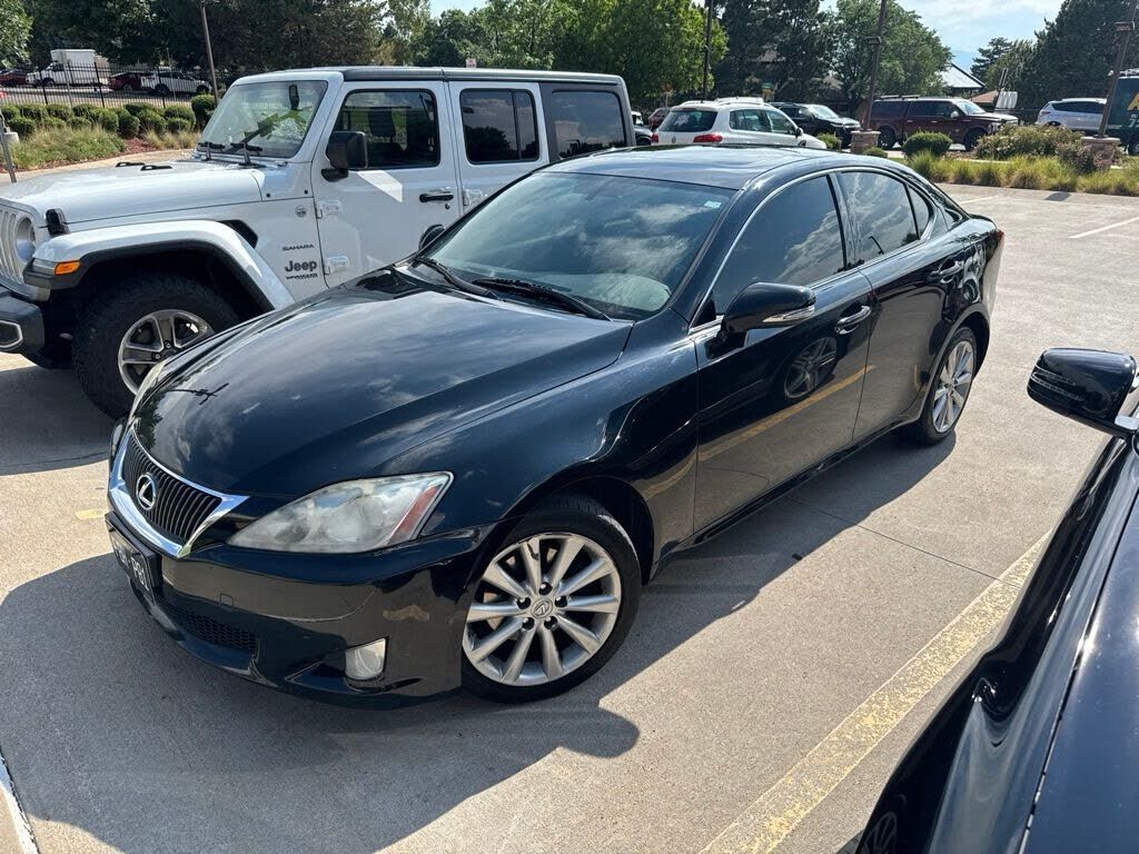 2010 LEXUS IS