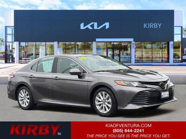 2019 TOYOTA Camry