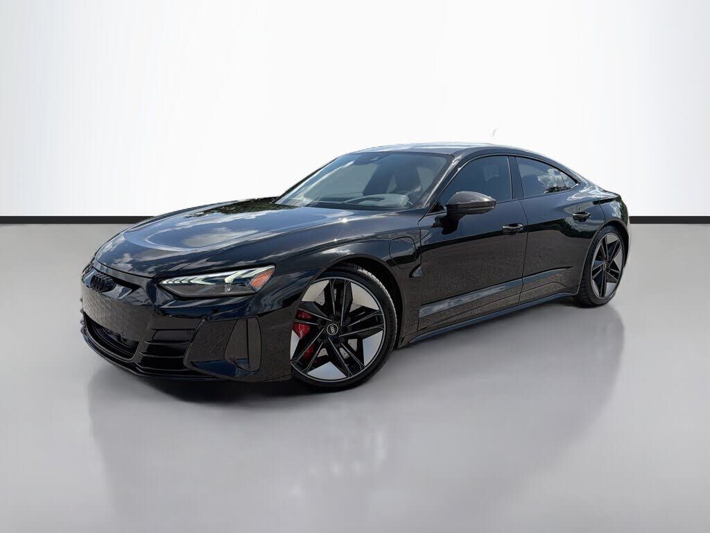 2022 AUDI e-tron