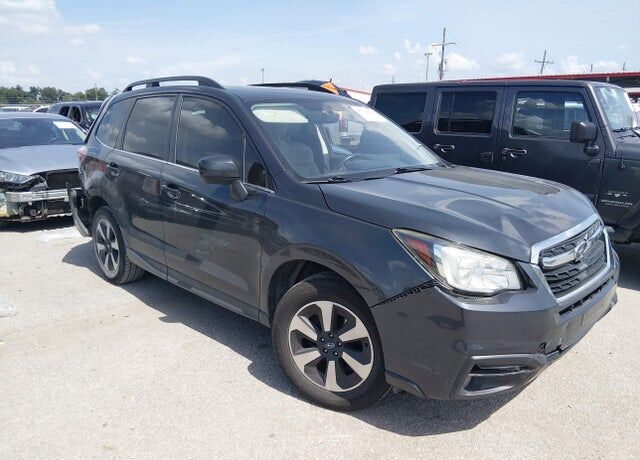 2017 SUBARU Forester