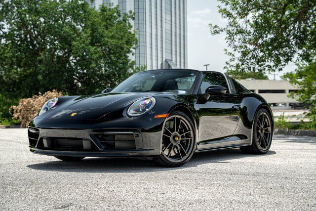 2023 PORSCHE 911