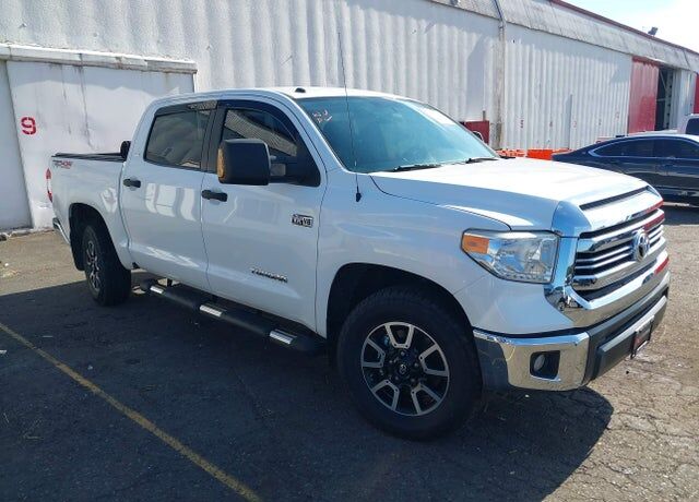 2016 TOYOTA Tundra