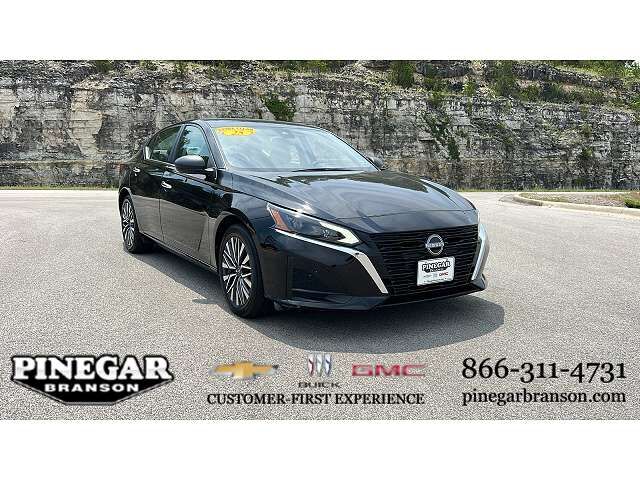 2025 NISSAN Altima