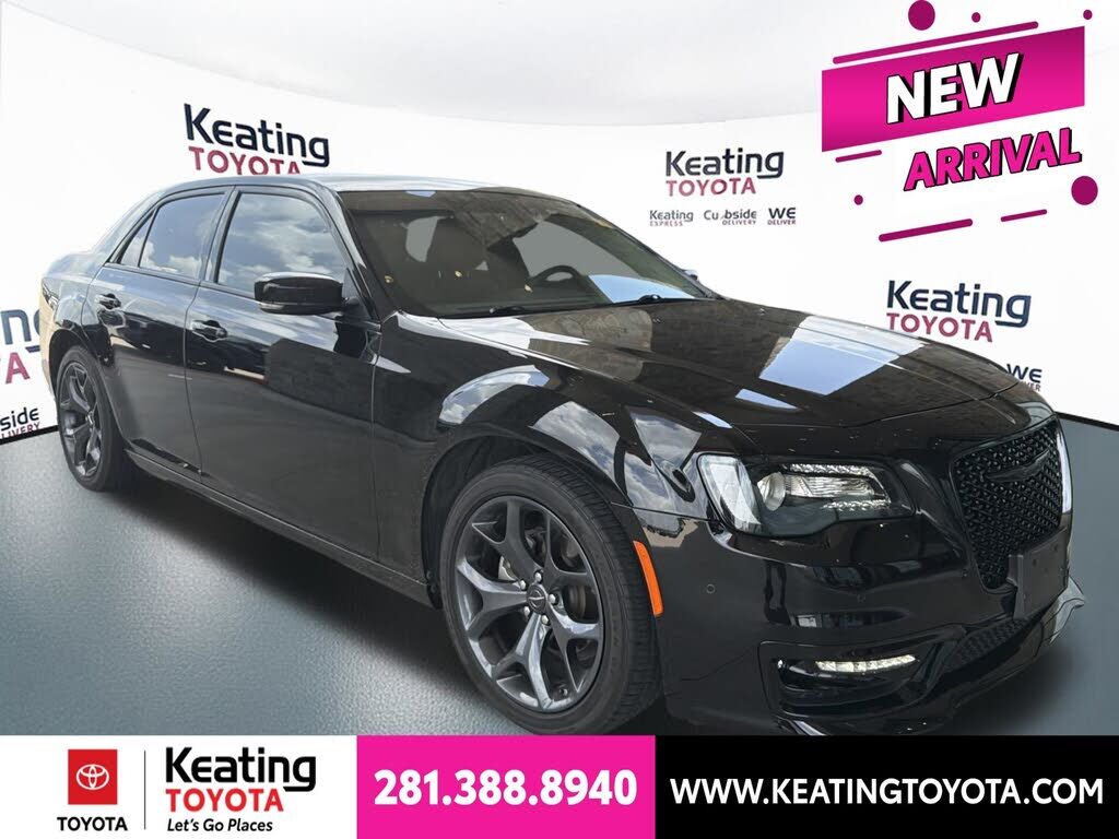 2023 CHRYSLER 300