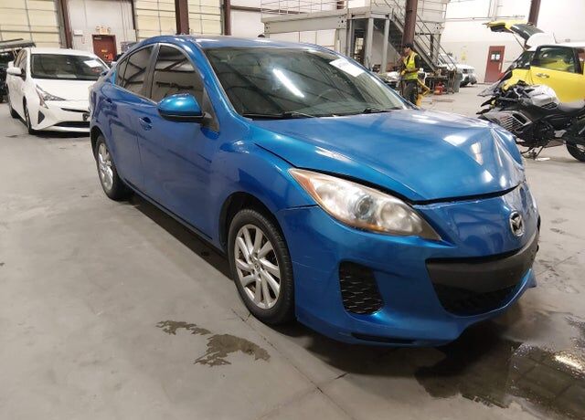 2012 MAZDA Mazda3