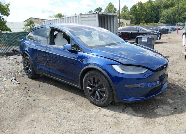 2024 TESLA Model X