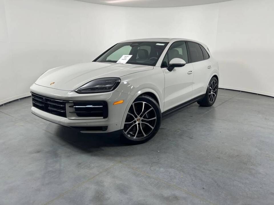 2026 PORSCHE Cayenne