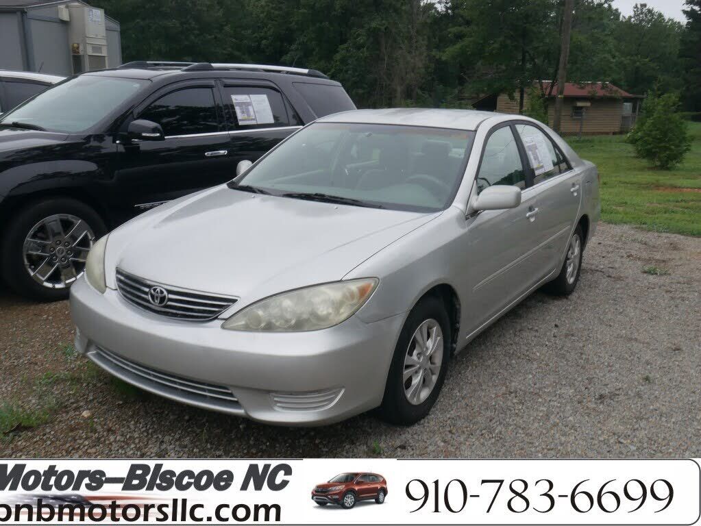 2005 TOYOTA Camry