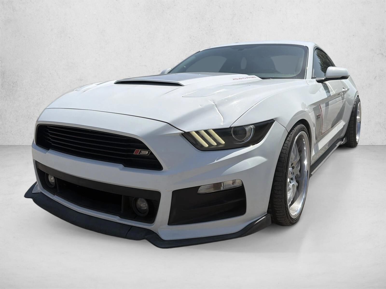 2015 FORD Mustang
