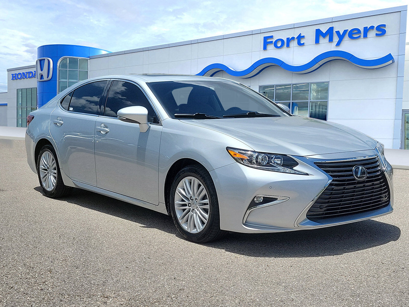 2017 LEXUS ES