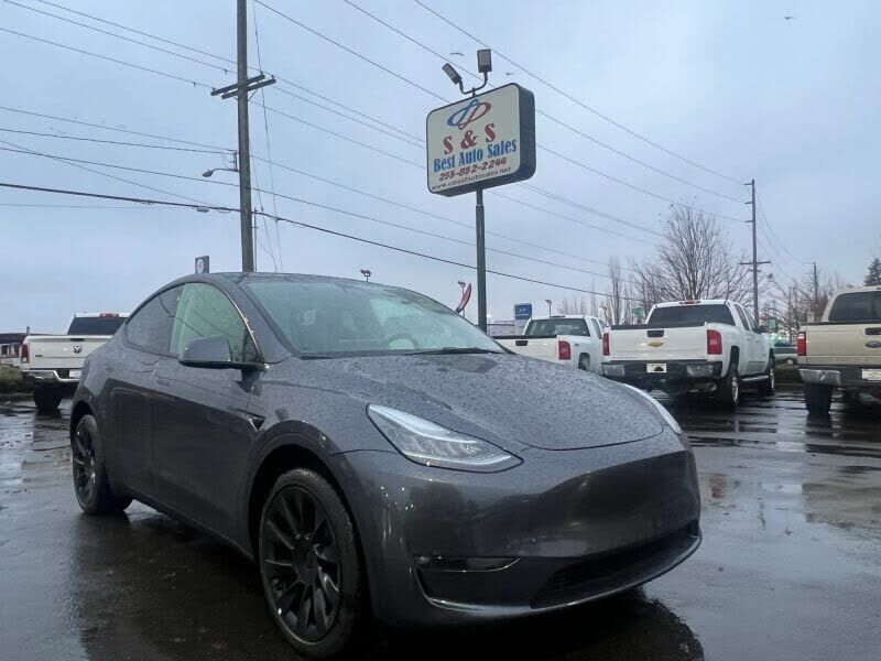 2022 TESLA Model Y